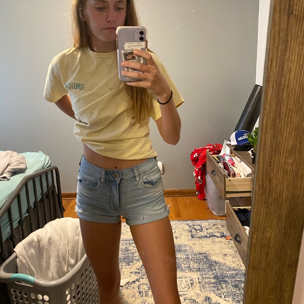 American eagle light wash jean shorts